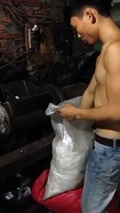 Un riz fabriqué avec du plastique au Vietnam