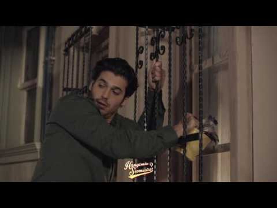 Hangimiz düşmedik kara sevdaya Hangimiz Sevmedi...