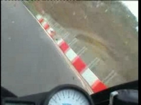 Valentino Rossi Yamaha r1 Vs Porsche Gt3