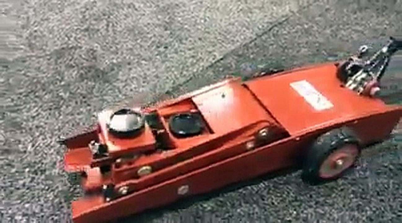 Genialer Wagenheber mit Stützen