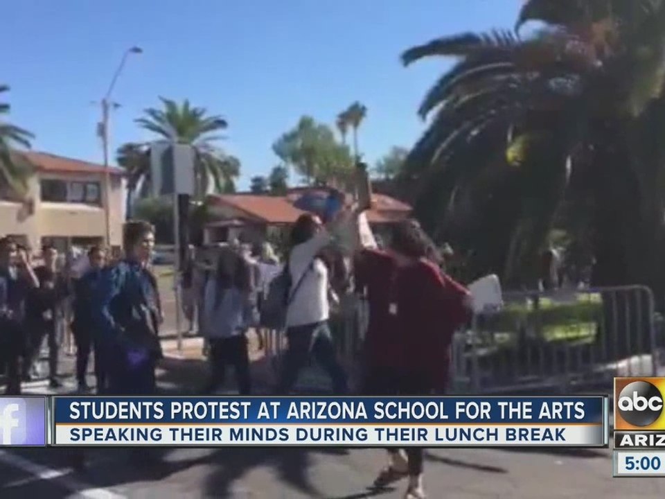 Teachers use elections as political lesson inside classroom