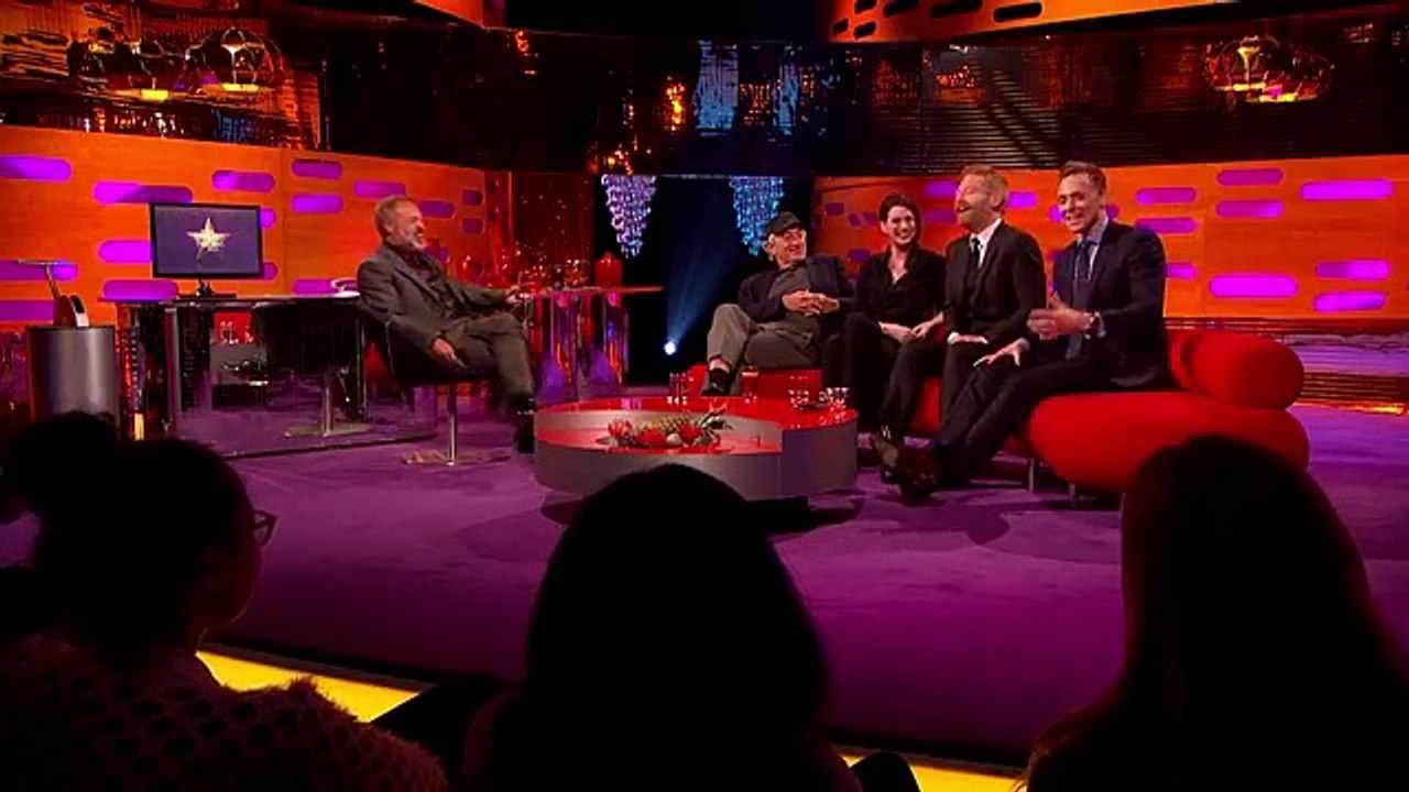 Robert De Niro Impressed By Tom Hiddlestons Robert De Niro Impression - The Graham Norton