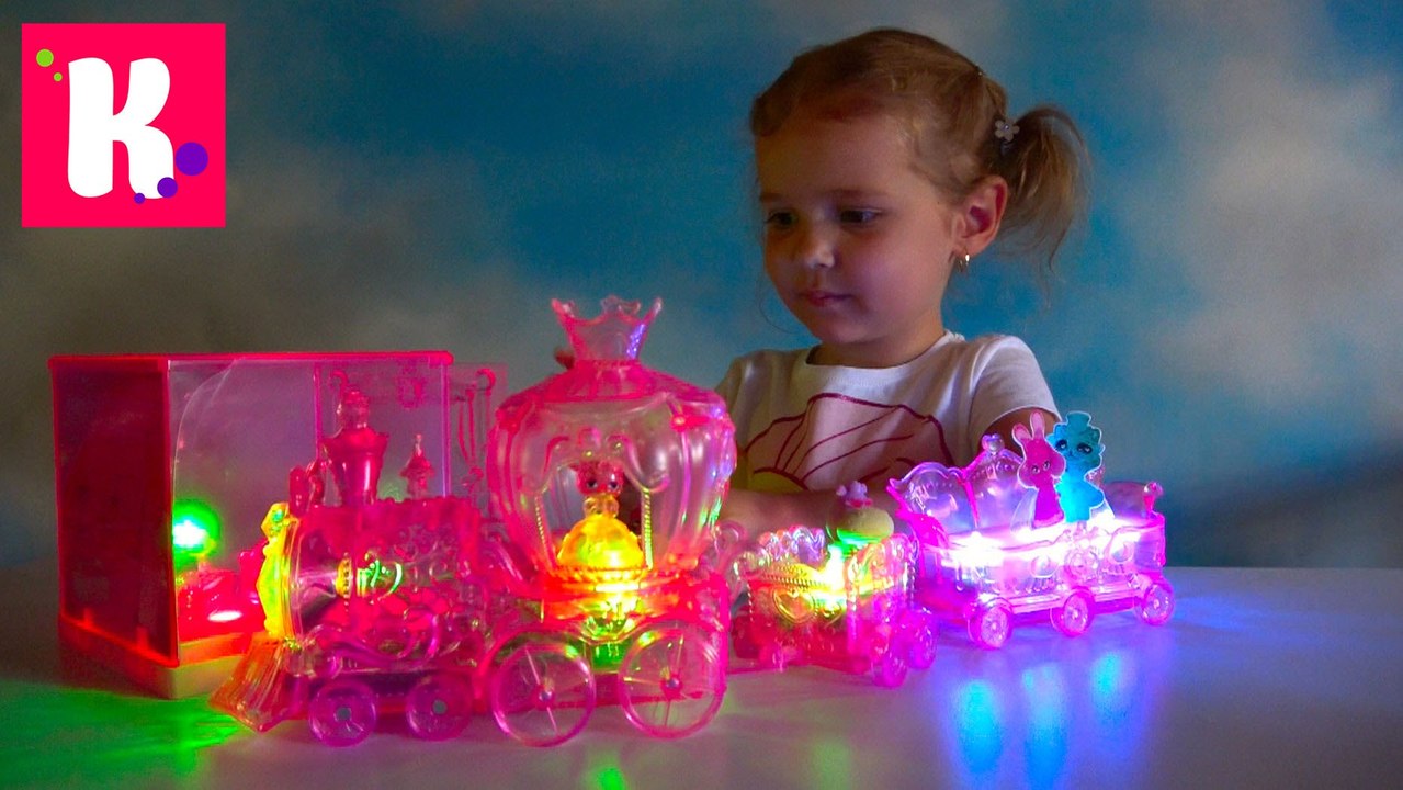 Игрушки с подсветкой Moon Beams паровозик животные и мебель для кукол светятся яркими цветами