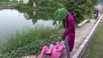 Police baby fetter Spiderman vs Pink Spiergirl vs Joker Frozen Elsa family Fun Superhero movie