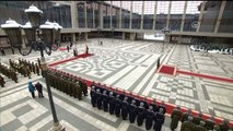 Cumhurbaşkanı Erdoğan, Bağımsızlık Sarayı'nda Resmi Törenle Karşılandı