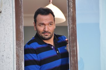 Ali Sunal'ın Babası Kemal Sunal'la İlgili Paylaşımı Duygulandırdı