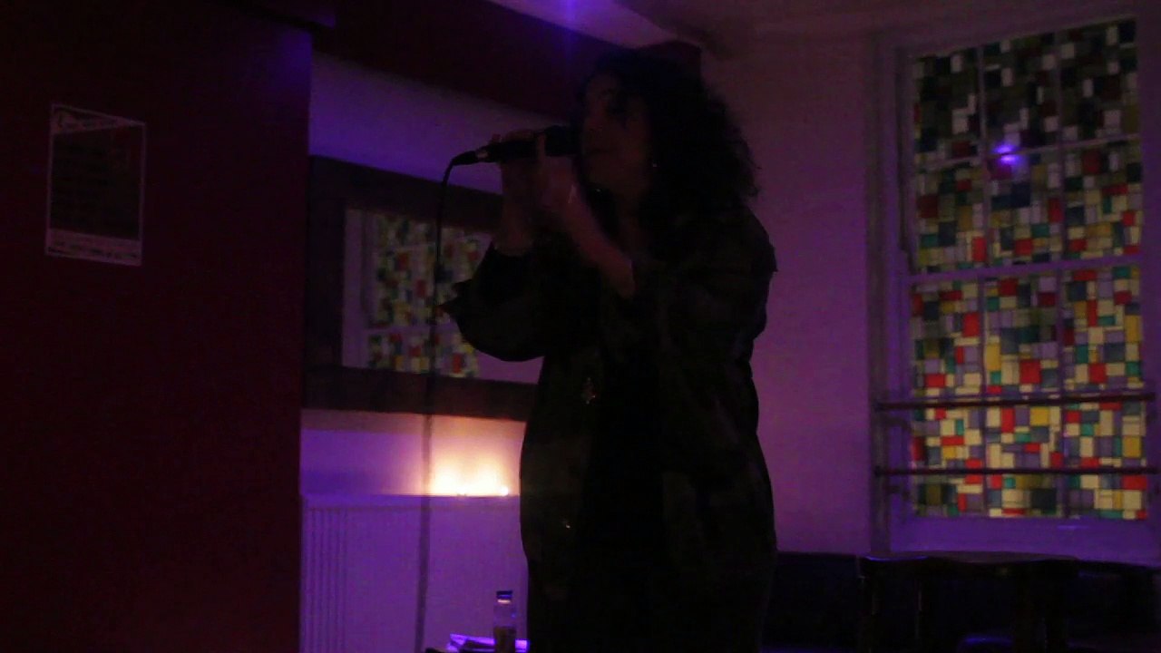 10-11-16 Voice, Verse & Vapour at Wees Lounge Nadinne Dyen