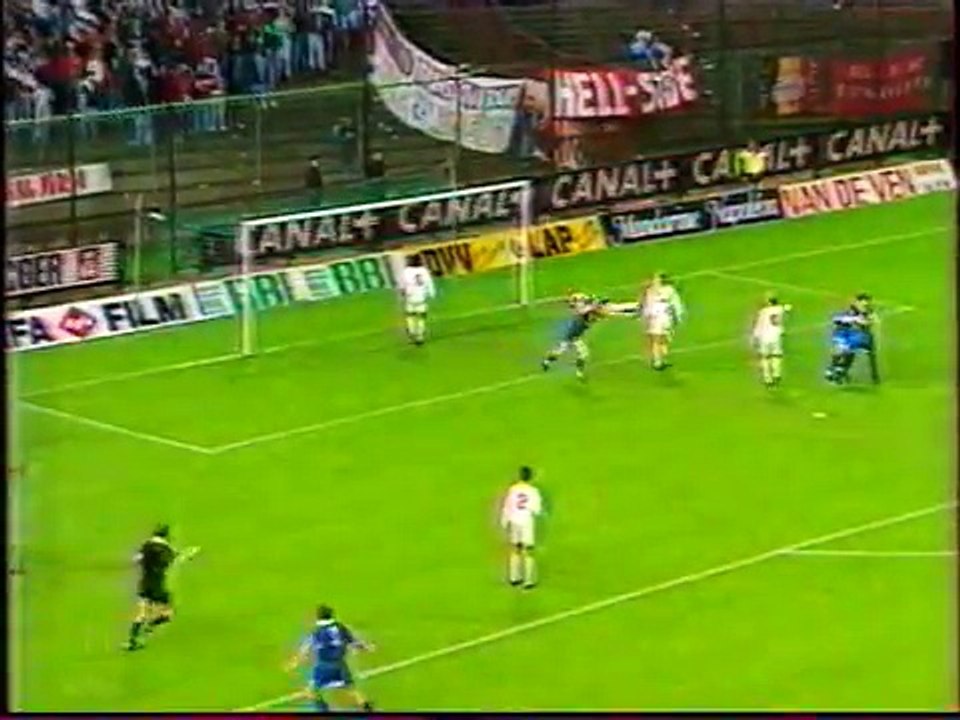 15.09.1993 - 1993-1994 UEFA Cup Winners' Cup 1st Round 1st Leg Standard Liege 5-2 Cardiff City FC