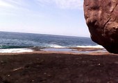 Laje da ilha do Prumirim, Litoral Norte de Ubatuba, SP, Brasil, ondas . mares e rochedos, novembro azul, turismo de contemplação, barcos e mares.