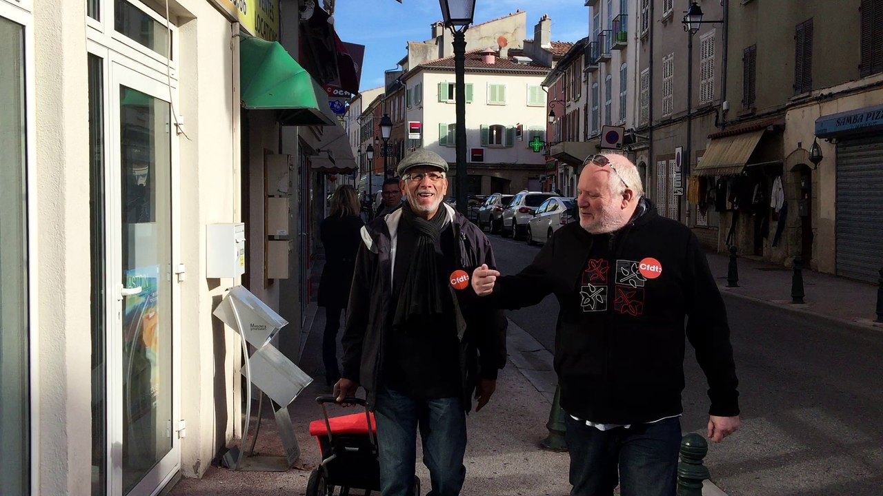 Action TPE de la Cfdt du Var jeudi 10 novembre 2016 à Cuers et Pierrefeu avec la participation de Didier Serna, SG de l'URI Cfdt PACA