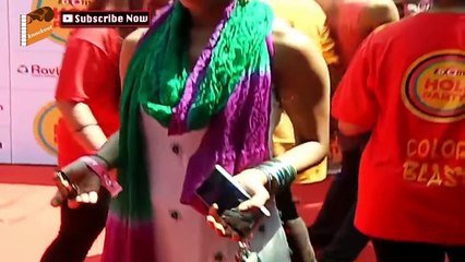Bollywood celebs get DIRTY at Holi Party 2016