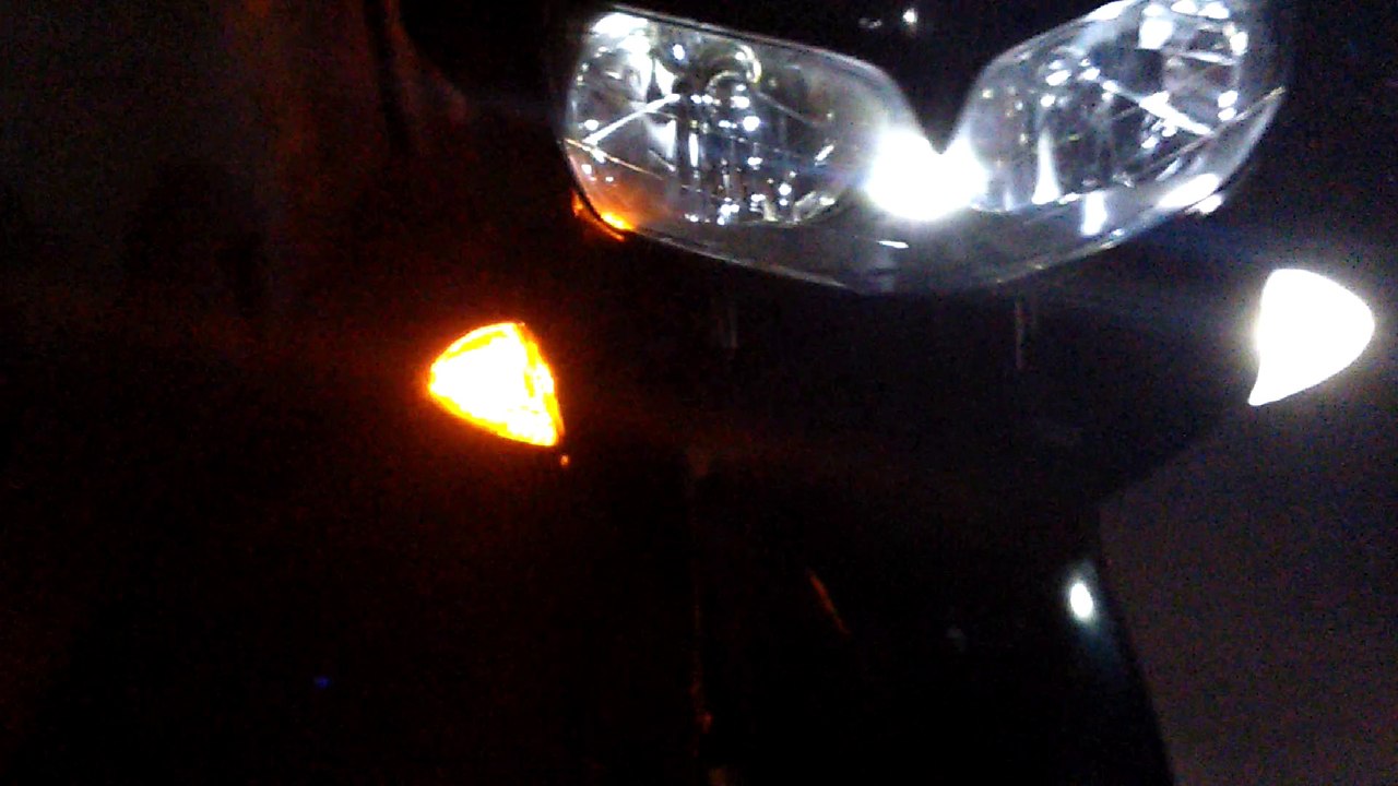 LED turn signal lights in VFR 800 FI