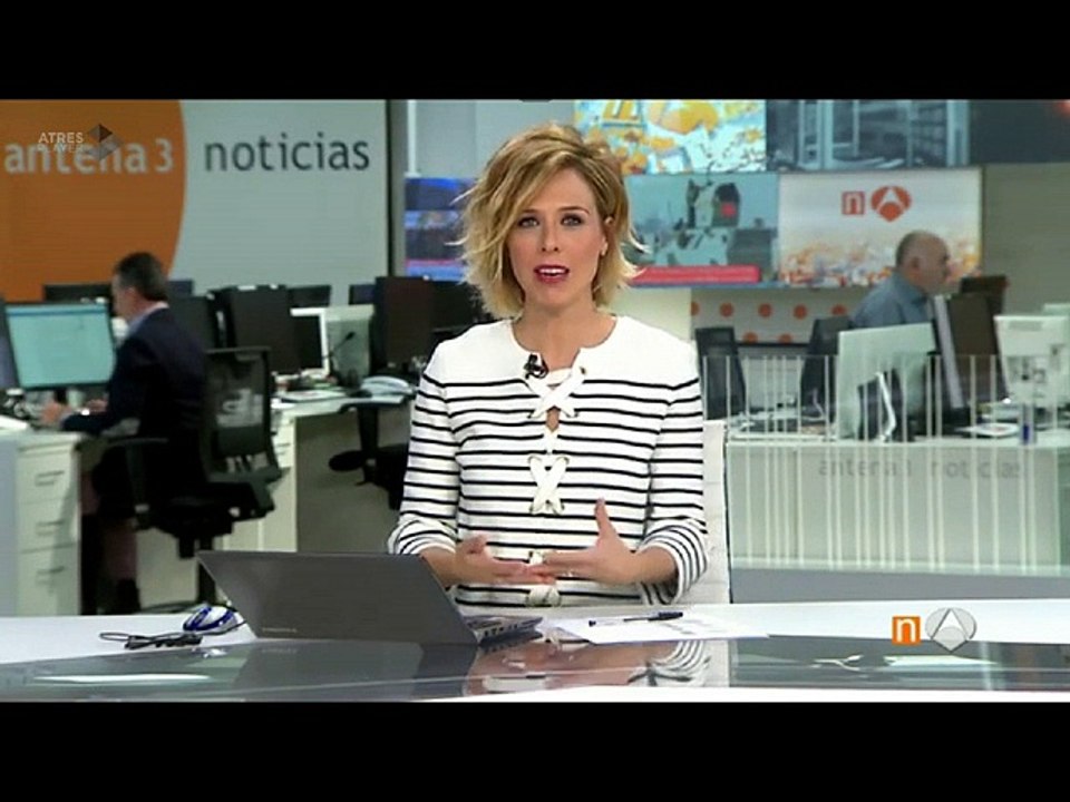 Maria José Sáez labios rojo pasión 10/11/2016