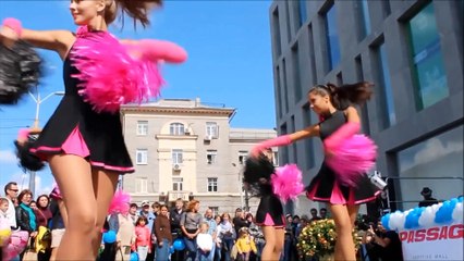 Russian cheerleaders dance 2016