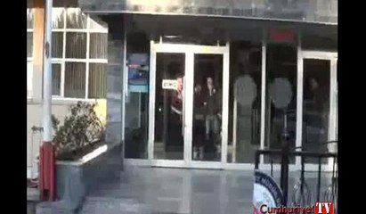 Hastanede akılalmaz olay! Kara çarşaf giyip içeriye girmeye çalıştı