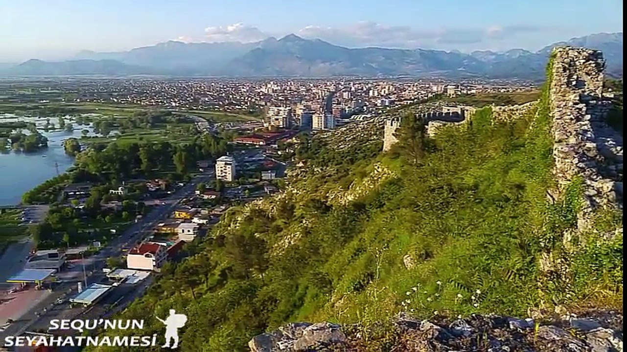 İşkodra Gezilecek Yerler - Rozafa Kalesi'nden Bojana Nehrine Bakış