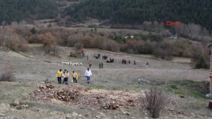 Bolu'da Devrilen Traktörün Sürücüsü Öldü