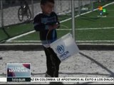 Refugiados en Grecia rompen barreras culturales con el futbol
