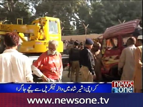 Fast-moving tanker falls off bridge in Karachi, one killed, 6 injured