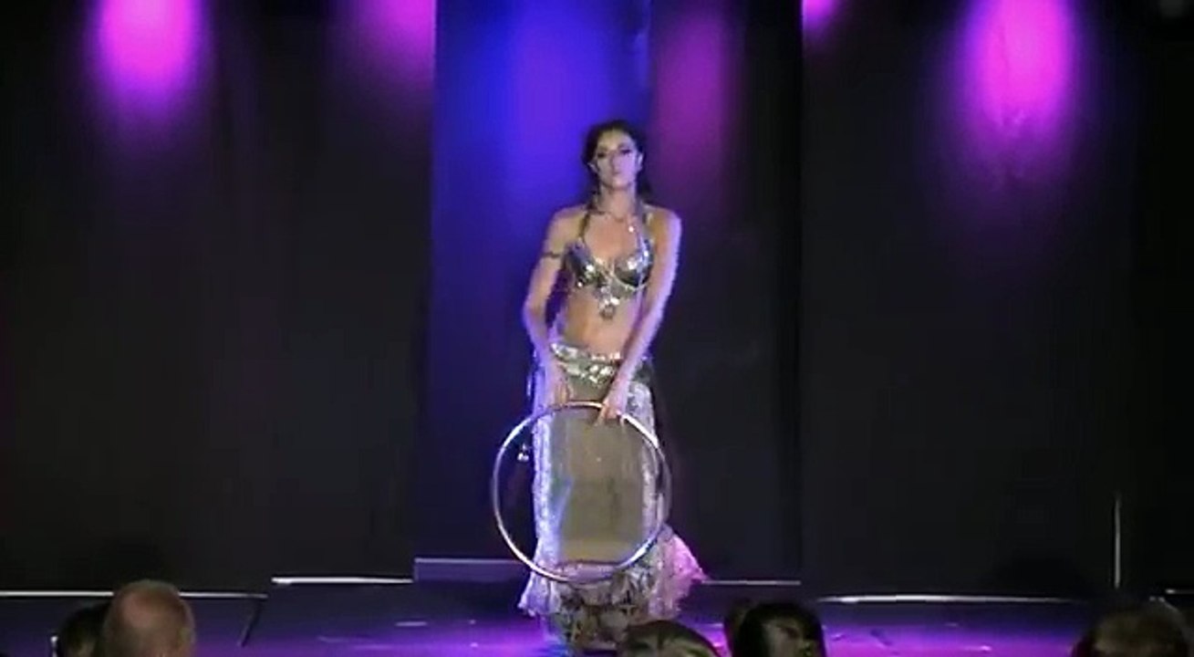 Masha Shushera - artistic tribal fusion bellydance with Iso-Hoops at 'Tribal Noir' Berlin 2016