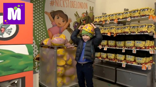Макс идёт в школу в Лондоне собеседование Ищем костюмы Герои в Максах в Дисней и в Nickelodeon Store 2016 новое видео