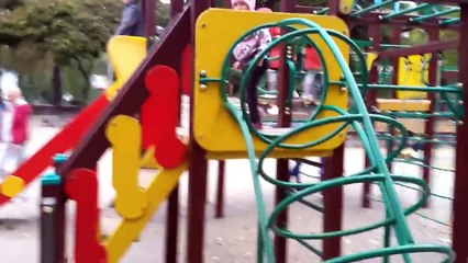 МАША И МЕДВЕДЬ НОВЫЕ СЕРИИ. Детская коляска. Хэппи мил Макдоналдс Прогулка с малышом на площадке