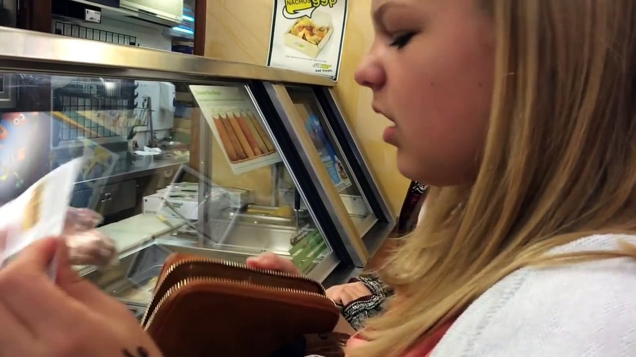 ♡Subway & Swimming With The Girls!//Vlog♡~lush leah