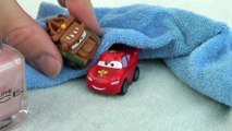 Disney Cars Pranks Series 3 Mater Painting Lightning McQueens Rims Pink Maters Tall Tales