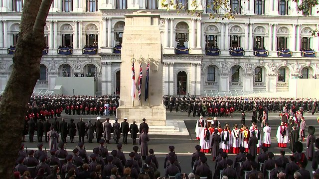 The Queen marks Remembrance Sunday