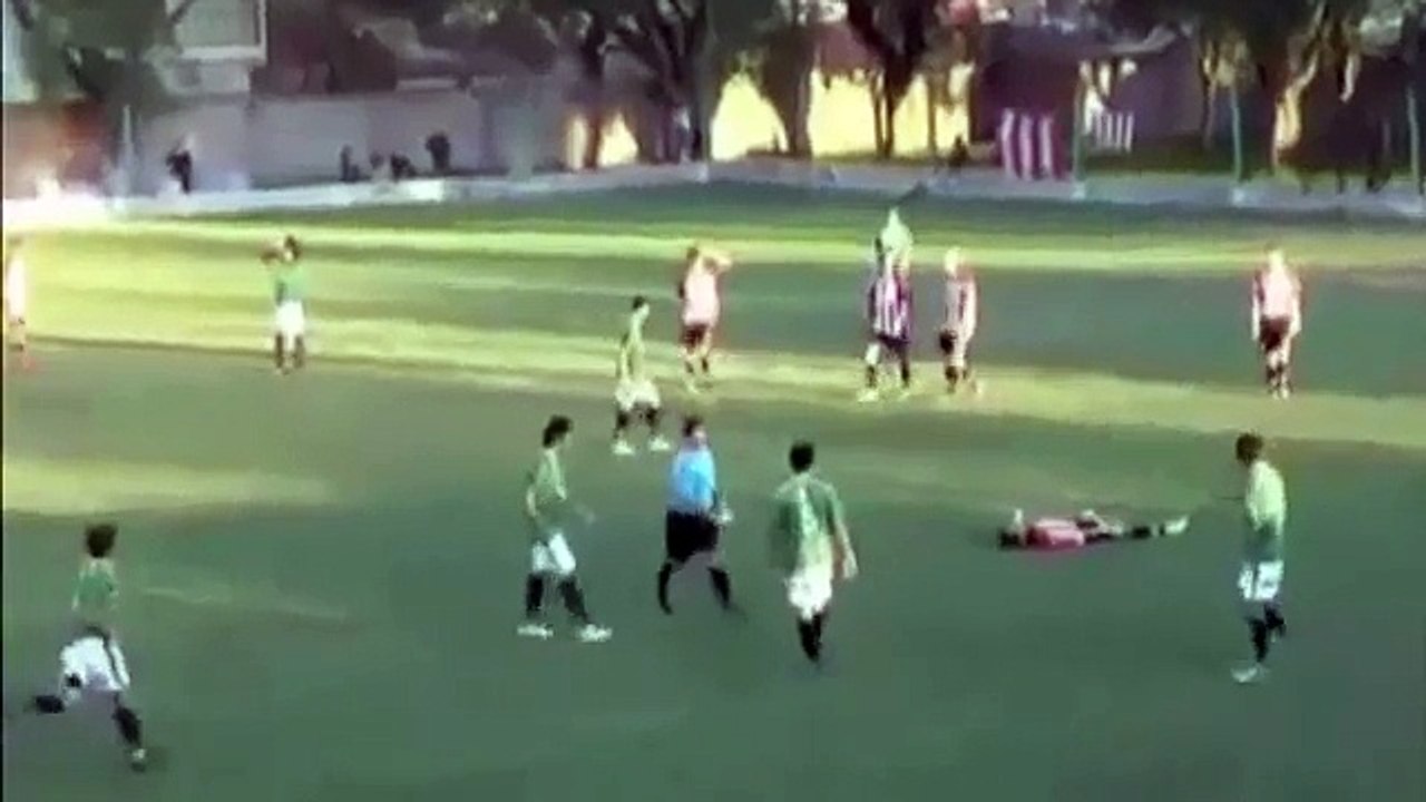 Chocante! Jogador matou árbitro com soco