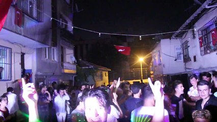 asker eğlencesi böyle olur biz yaparsak orkestra kiralama.da bir devrim DORUK SELİME ORKESTRA KİRALAMA kiralık orkestra