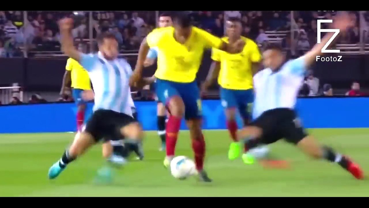 سرعات جنونيىة بكرة القدم -  Epic & Fastest Football Runs 2015-16 ● HD