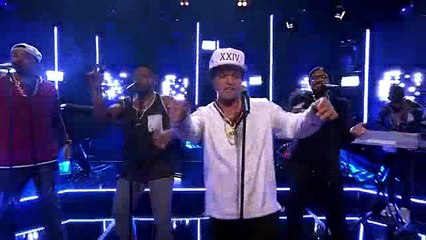 Bruno Mars perform ''24K magic'' - Live on Skavlan