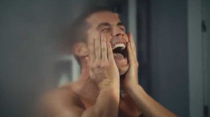 Quand Cristiano Ronaldo et sa mère rejouent "Maman, j'ai raté l'avion"