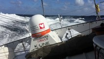 Une ambiance rapide et humide pour Tanguy de Lamotte / Vendée Globe