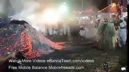 YEH KIA KER RAHA HAIN DAIKHAN ZARA