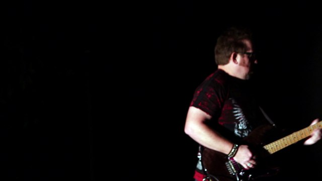 Brooke Wright & Kevin Williams perform an Elvis Medley Sheffield Remembers 2016