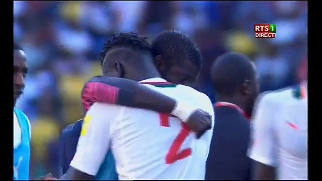 Kara Mbodji en larmes, après la défaite du Sénégal contre l'Afrique du Sud... Reagrdez