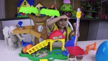 LITTLE PEOPLE Mia Helps Elephant Learn to Count Egg Surprise Opening Thomas Toy Trains Shorts part1