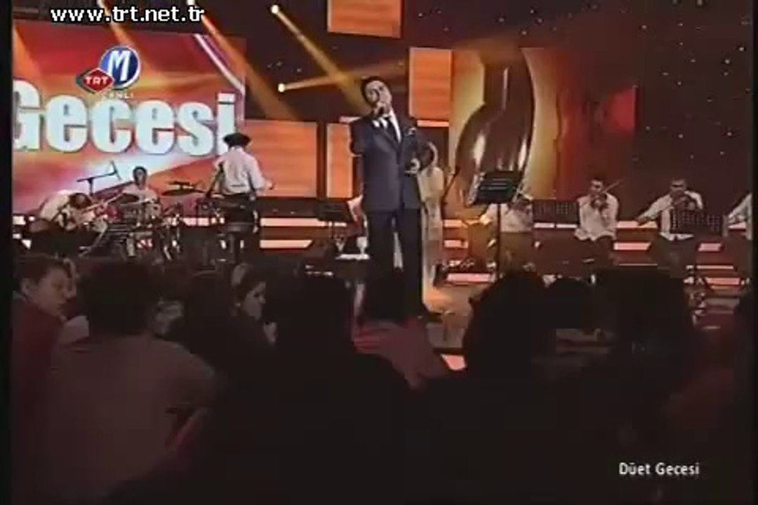Bakışı çağırır veni uzaktan...