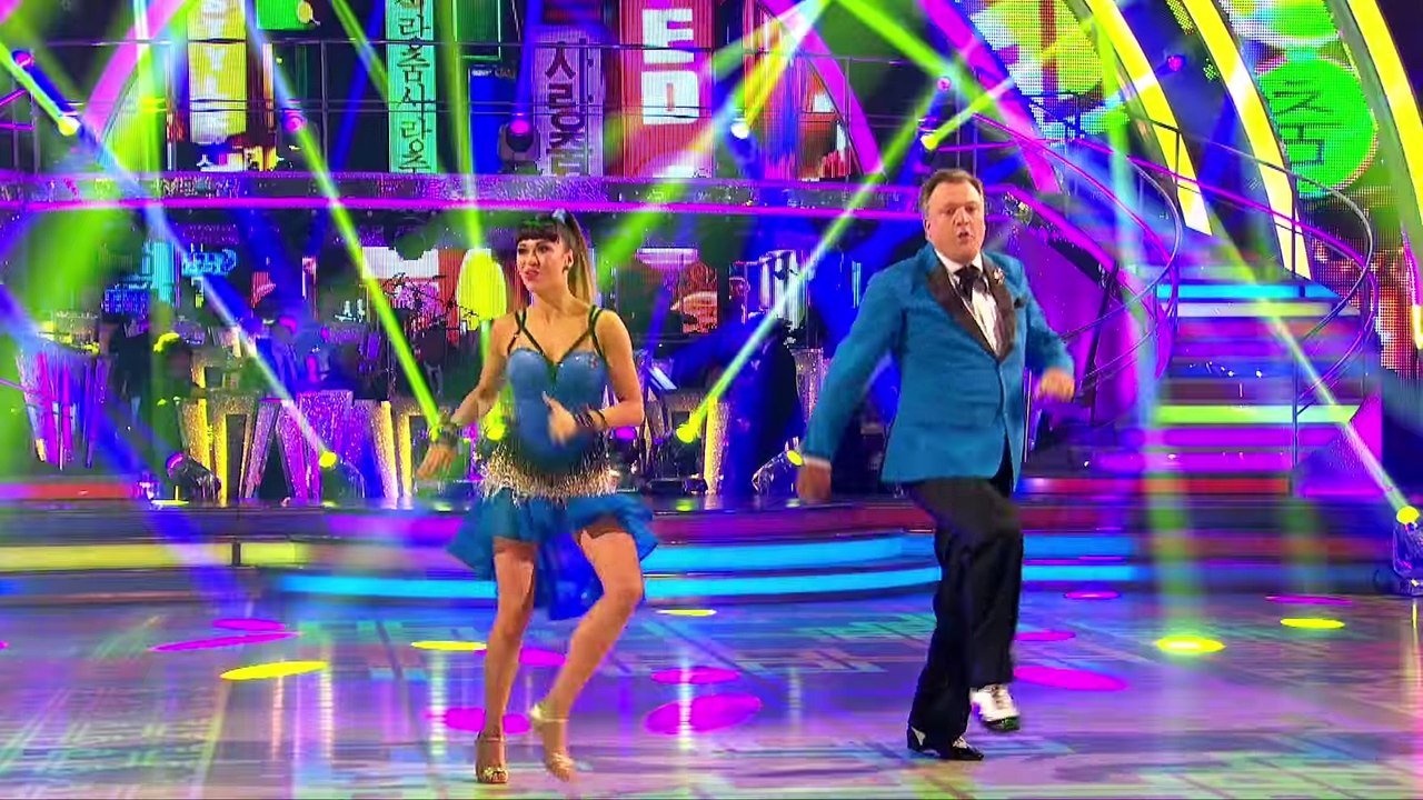 Ed Balls & Katya Jones Salsa to 'Gangnam Style' by Psy