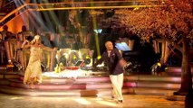 Judge Rinder & Oksana Foxtrot to 'You Make Me Feel So Young' by Harry Connick Jr