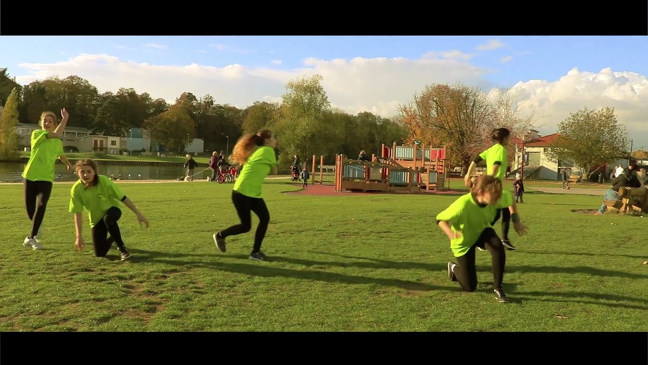 Découvrez leur flash mob ! Partager pour multiplier les vues ! Merci pour eux