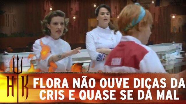 Flora não ouve recomendações e quase se dá mal