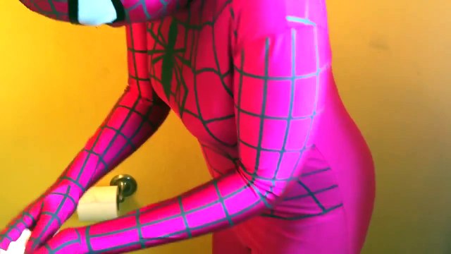 Pink Spidergirl Rainbow Skittles w Joker Spiderman Spidergirl Poo Fart Prank Funny Superheroes