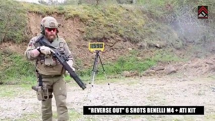 Ce mec se croit dans Call Of Duty. C'est le lucky luke des temps modernes!