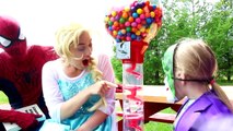 Frozen Elsa Turns Into Maleficent! w/ Spiderman, Joker, Little Joker Kid, Pink Spidergirl Bubble Gum