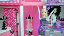 Frozen Elsa leva Chelsea, Kira e amiguinha para Passear no Shopping Malibu da Barbie!!!