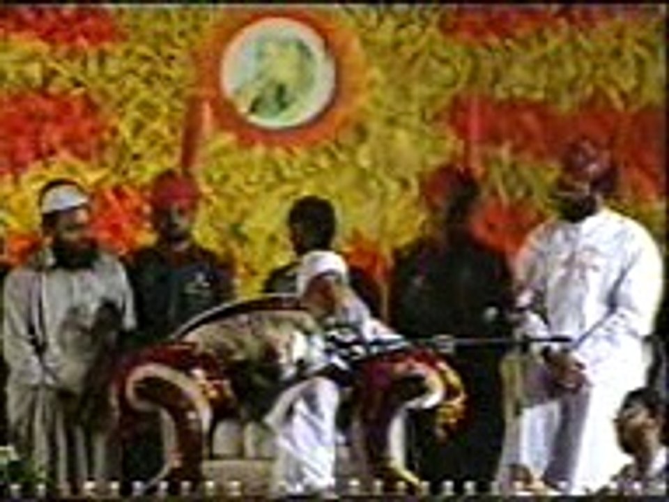 HIS HOLINESS Hazarat RIAZ AHMAD GOHAR SHAHI(M.A) addressing Mochi Darwaza lahore 1996 part 3