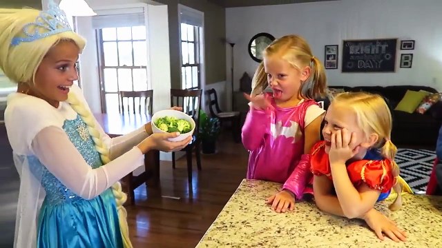 Disney Frozen Elsa Anna Real Life ICE CREAM SUNDAE Candy Chocolate Fountain Spiderman Snow White